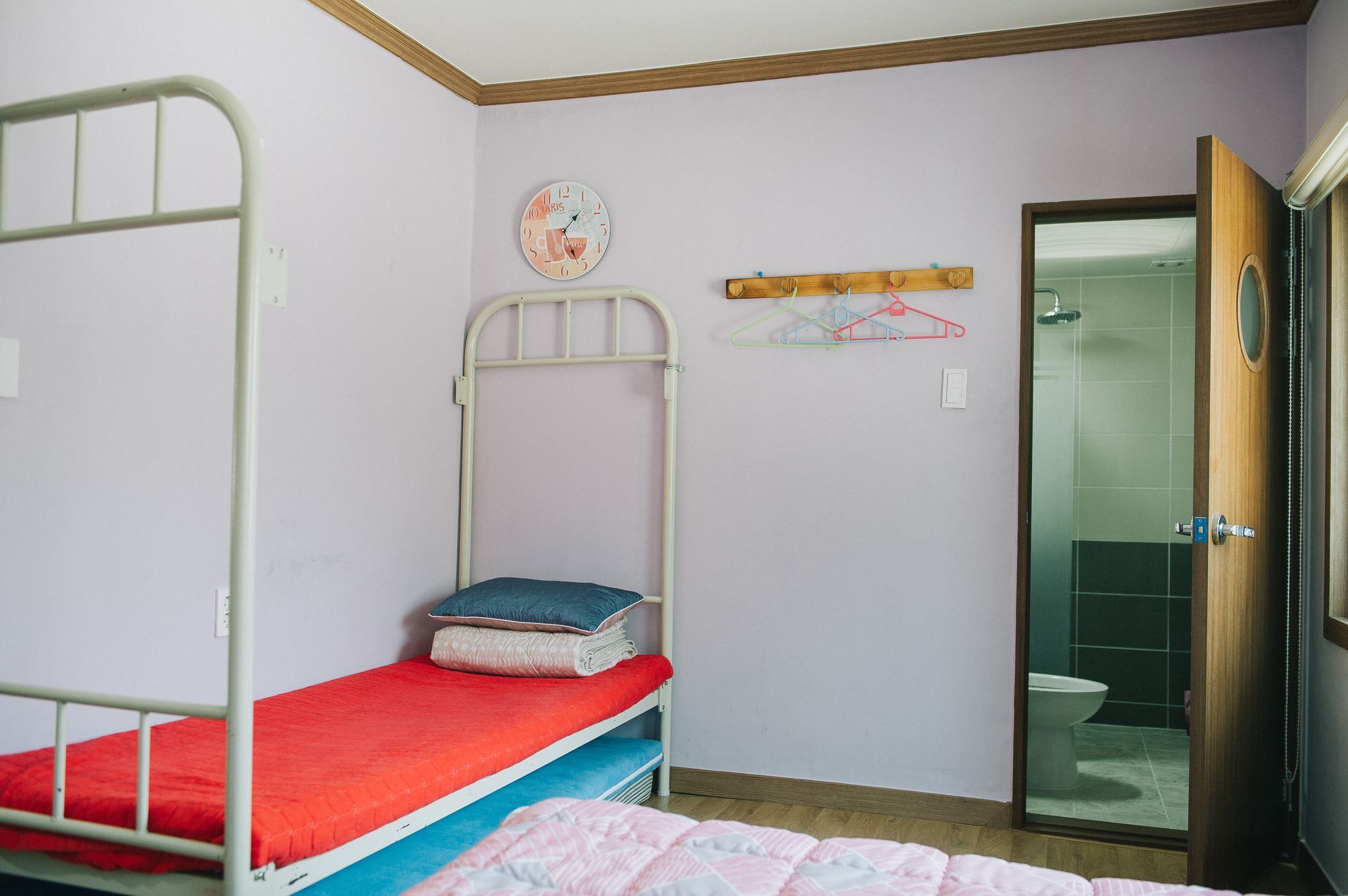 We Guesthouse Пусан Екстер'єр фото