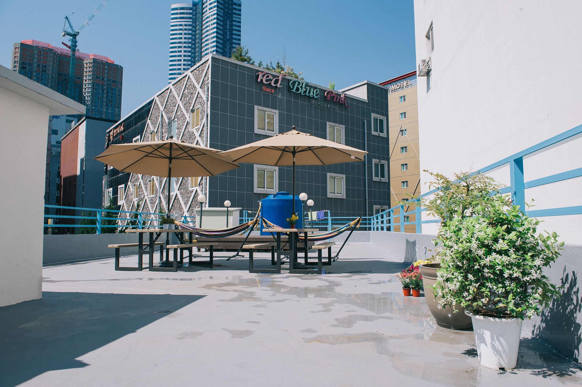 We Guesthouse Пусан Екстер'єр фото