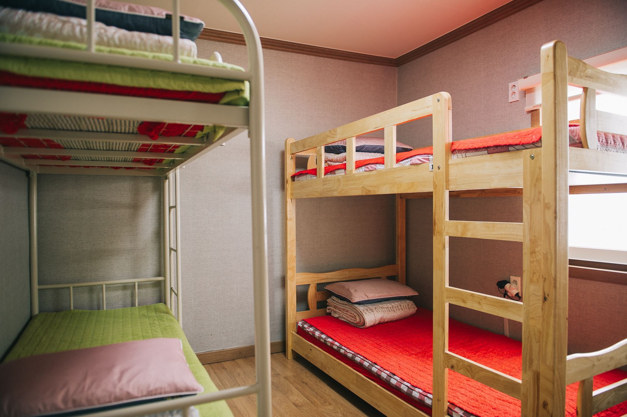 We Guesthouse Пусан Екстер'єр фото